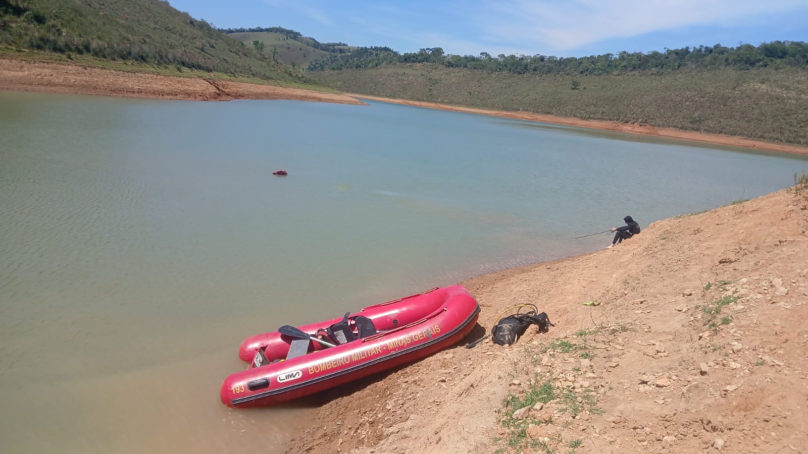 Bombeiros encontram corpo de sandumonense desaparecido em represa de Ewbank da Câmara